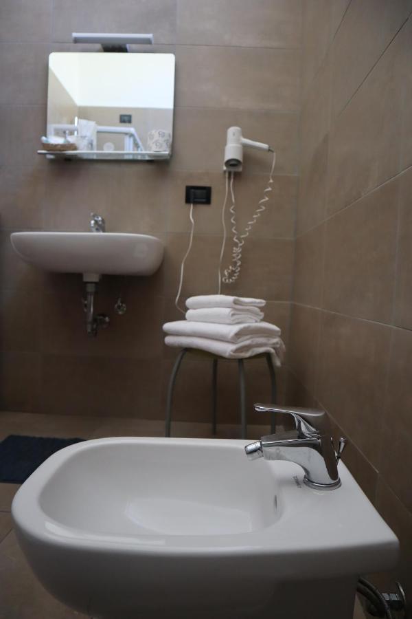 מילאנו Albergo Salerno מראה חיצוני תמונה