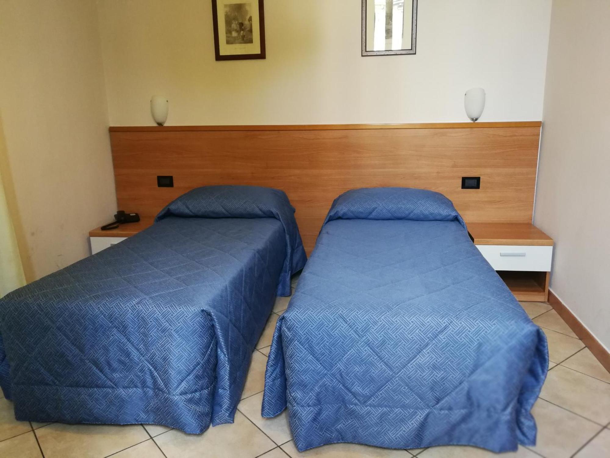 מילאנו Albergo Salerno מראה חיצוני תמונה