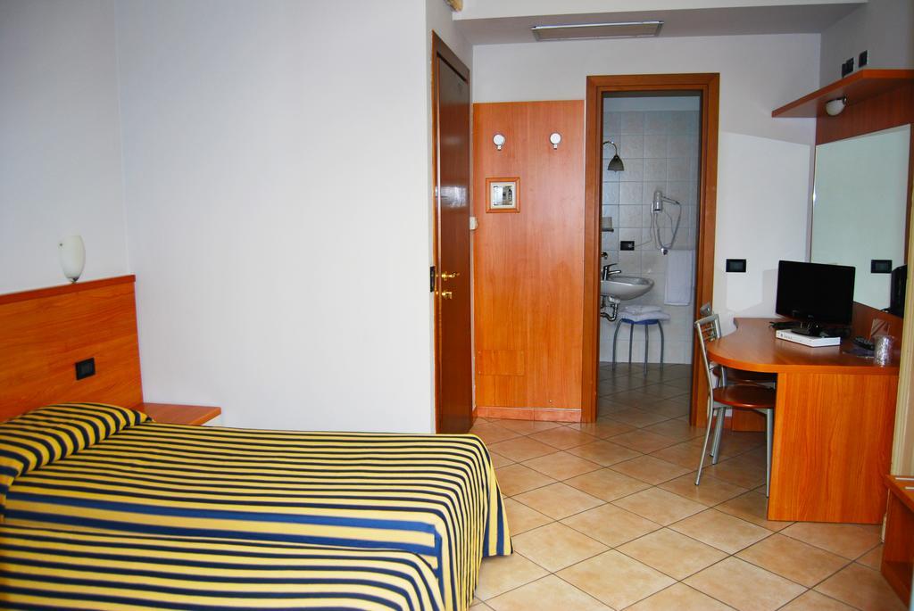 מילאנו Albergo Salerno מראה חיצוני תמונה