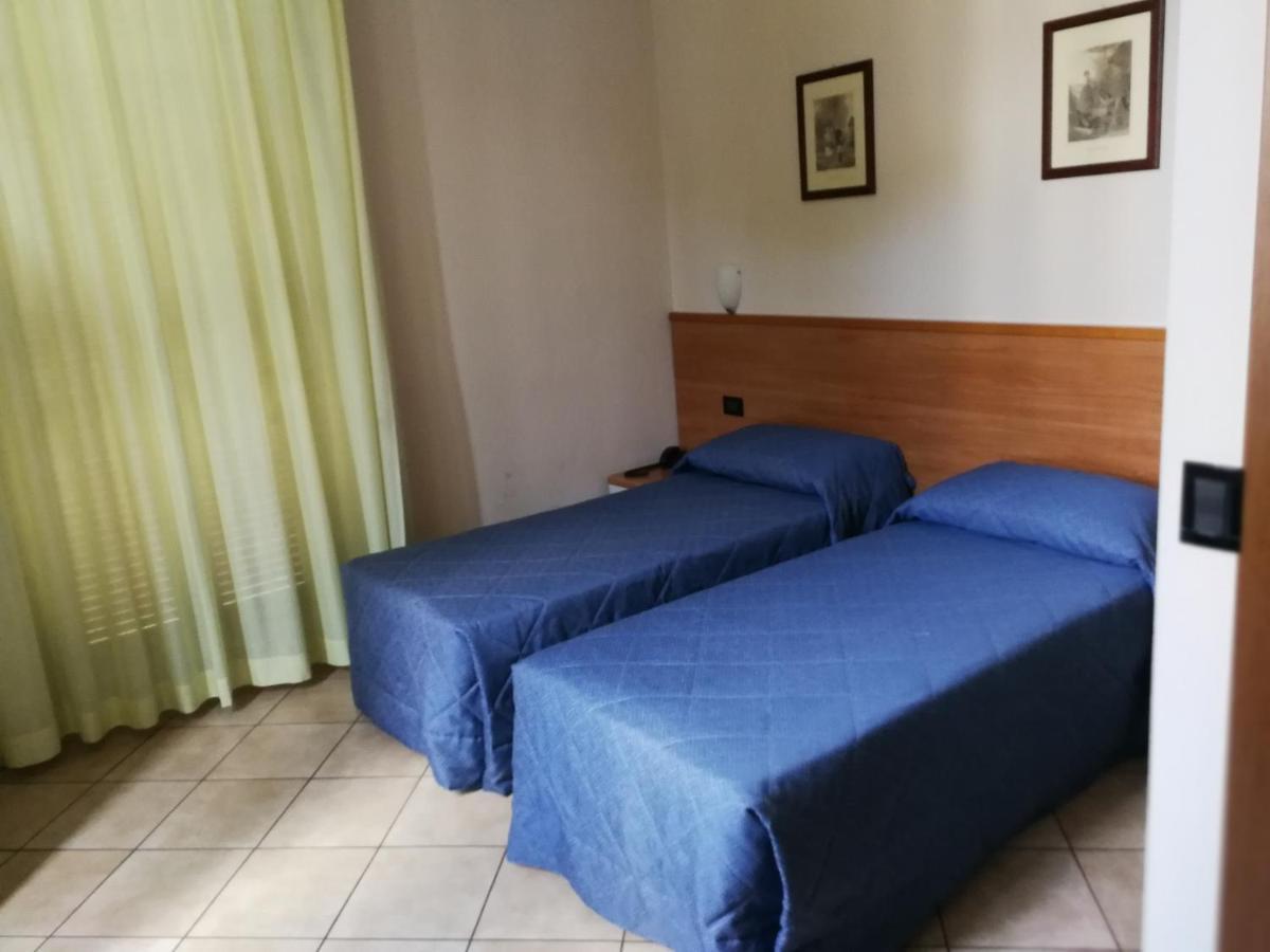 מילאנו Albergo Salerno מראה חיצוני תמונה